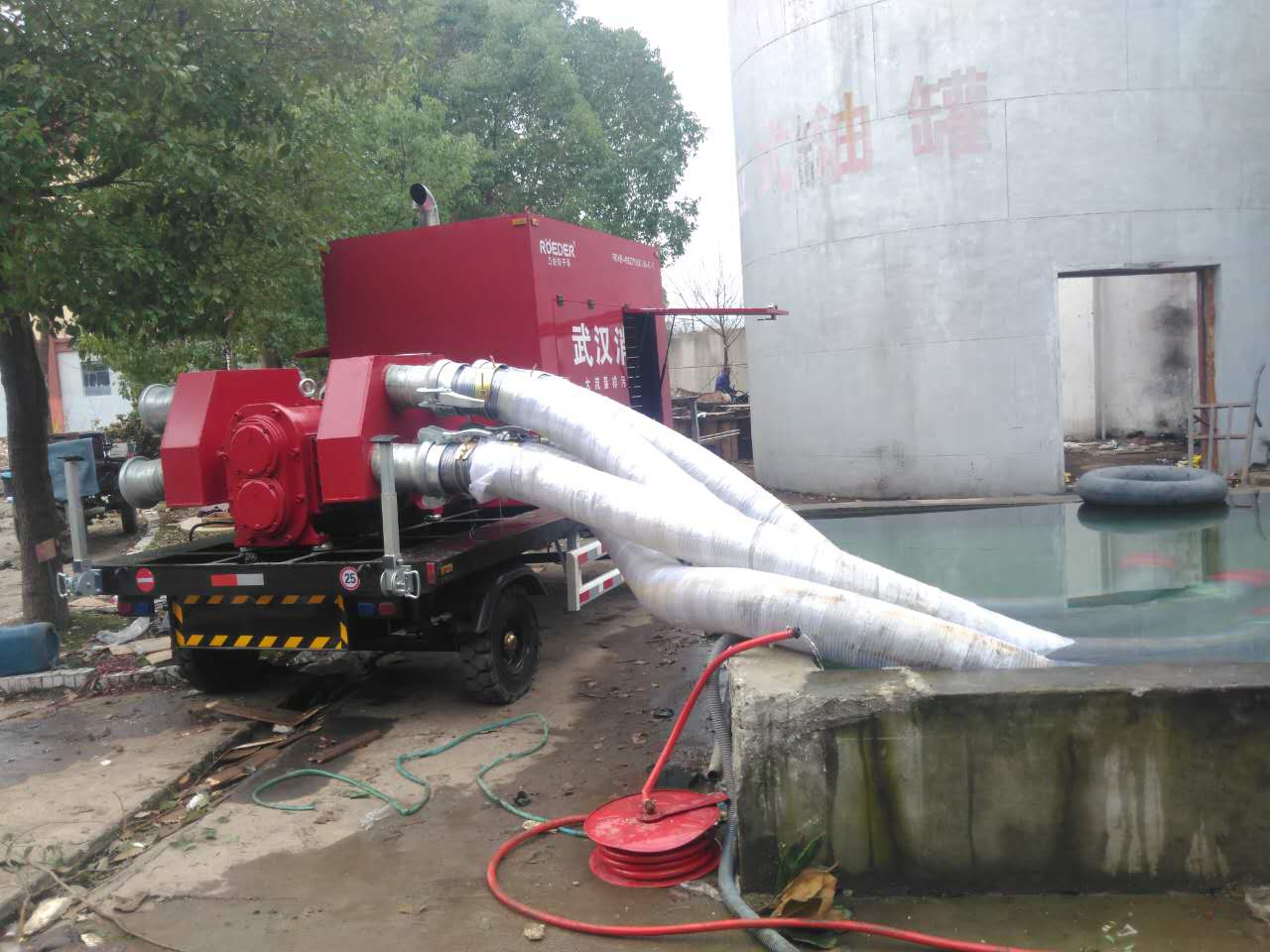 多功能排澇泵車：應對城市內澇與應急排水的全能解決方案